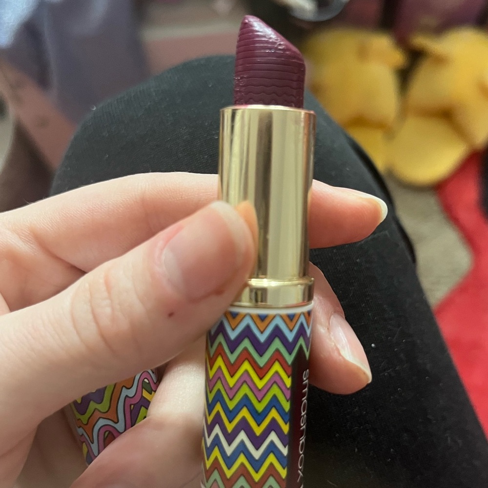 Smashbox Lipstick ‘Dealbreaker’ - Picture 4 of 5